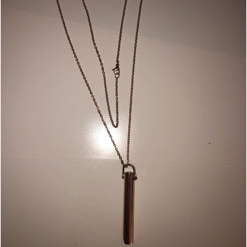 Kumuso shift anxiety necklace rose gold